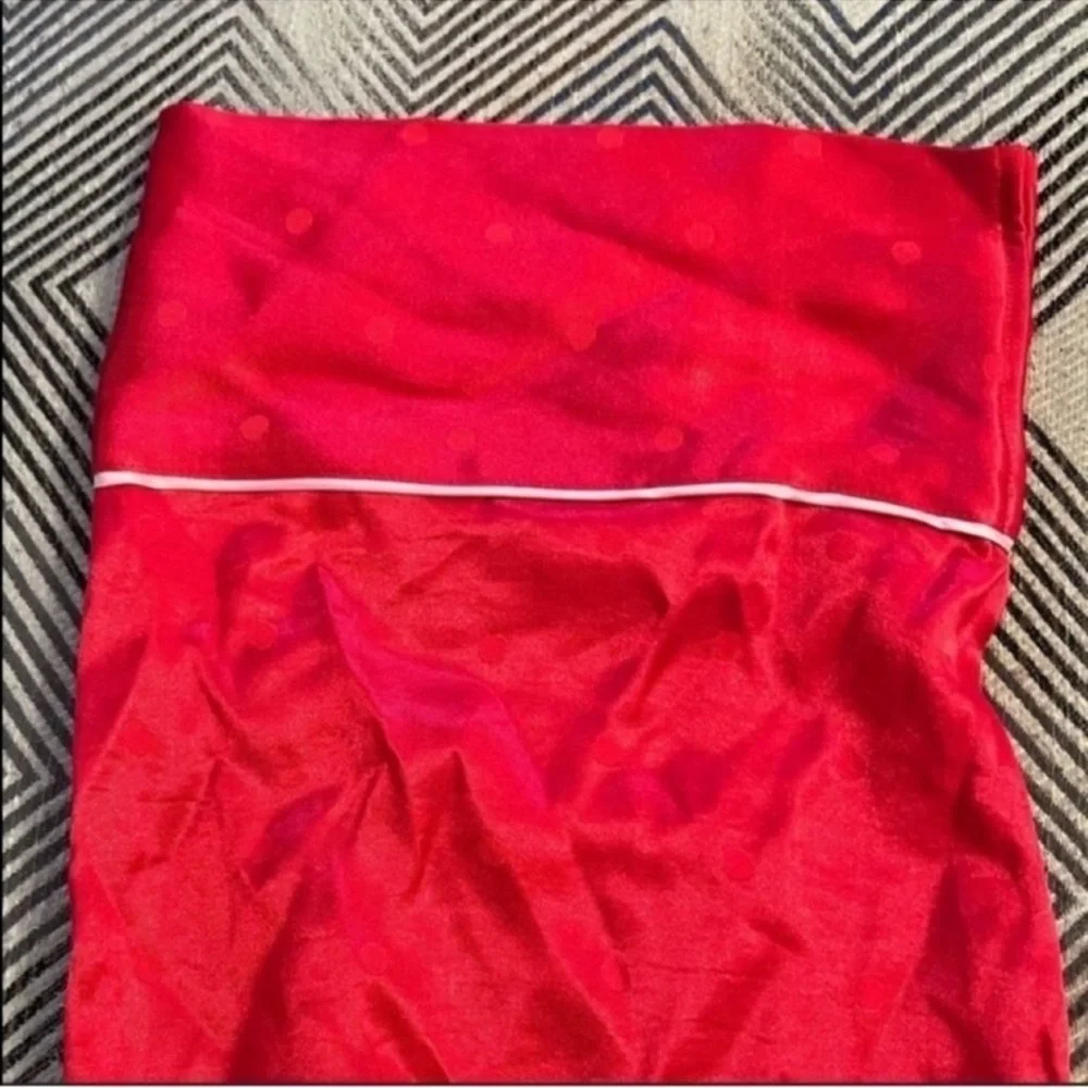 Victoria’s Secret Satin Polka Dot Pajama Pants - Picture 9 of 9